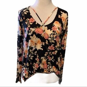 Charlotte Russe floral crossover top, small